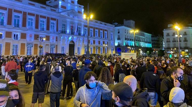 Sindicatos, partidos de izquierda y asociaciones se manifestarán contra medidas 'inútiles' de Ayuso