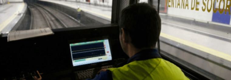 Metro detecta amianto en la cabina del conducotr de los trenes antiguos