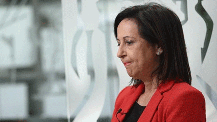 Margarita Robles acusa al PSOE de 'ocurantismo' en las negociaciones con el Gobierno