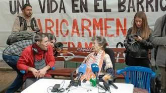 Mari Carmen, 87 años, resiste tras la suspensión temporal de su desahucio: 