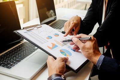 Máster online en Finanzas Internacionales con 100% de inserción laboral