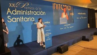 Fátima Matute recibe un premio por su labor en la sanidad madrileña