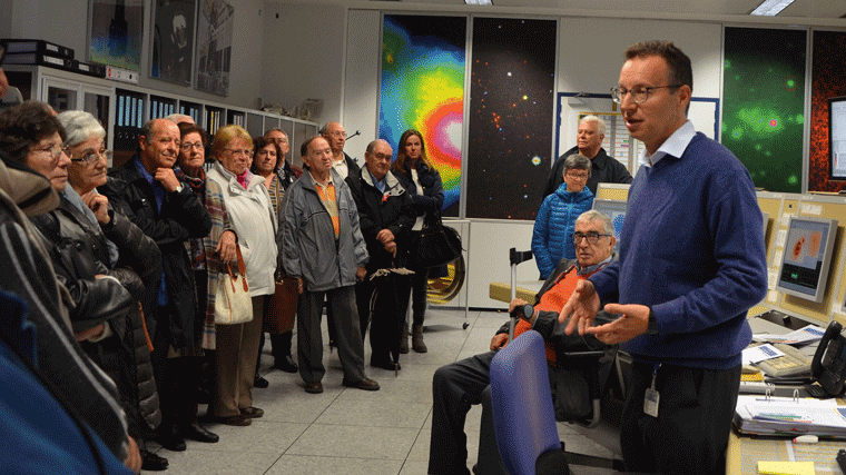 Los mayores visitan el Centro Europeo de Astronomía Espacial
