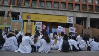 Los médicos anuncian una 'gran manifestación' frente a Sanidad contra el Estatuto Marco de Mónica Martínez