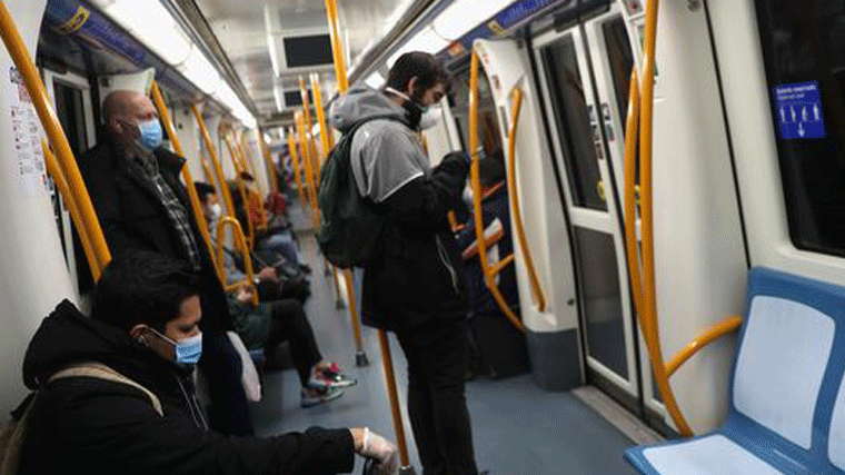 Metros de Madrid y de tres capitales más piden compensación al Gobierno por la subida de la luz