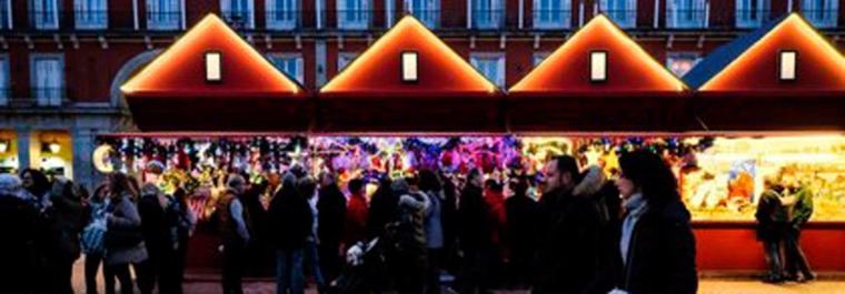 El mercadillo de Navidad de la Plaza Mayor se reduce a la mitad