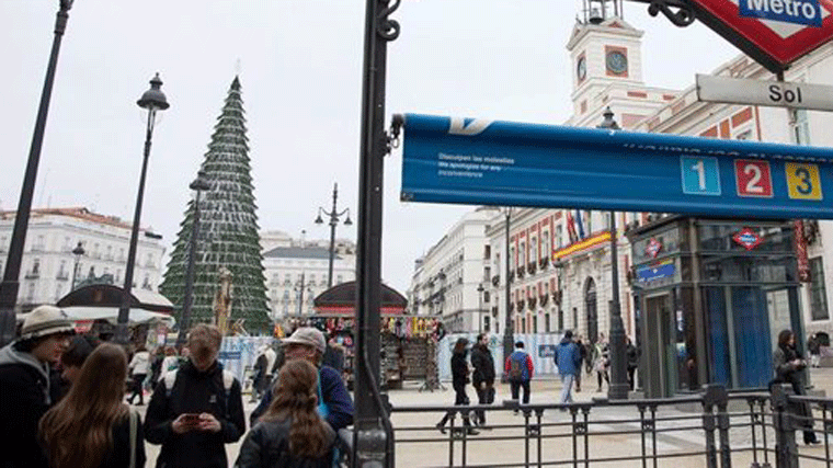Metro refuerza un 29% las líneas 1,2 y 3 por el encendido navideño y con Sol cerrada