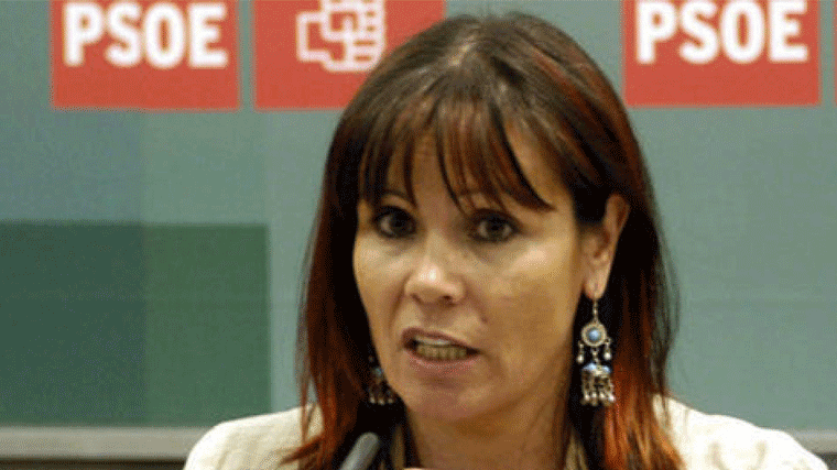 La presidenta del PSOE se desmarca de Sánchez: Debería dimitir si se rechaza el Congreso