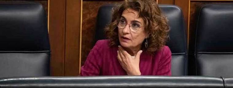 Junts hace pinza con PP y Vox y tumba la senda de déficit de Montero