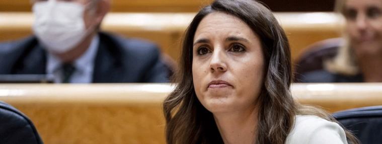 Una de cal y otra de arena para Montero: Habrá baja por dolor menstrual pero no 'tasa rosa'