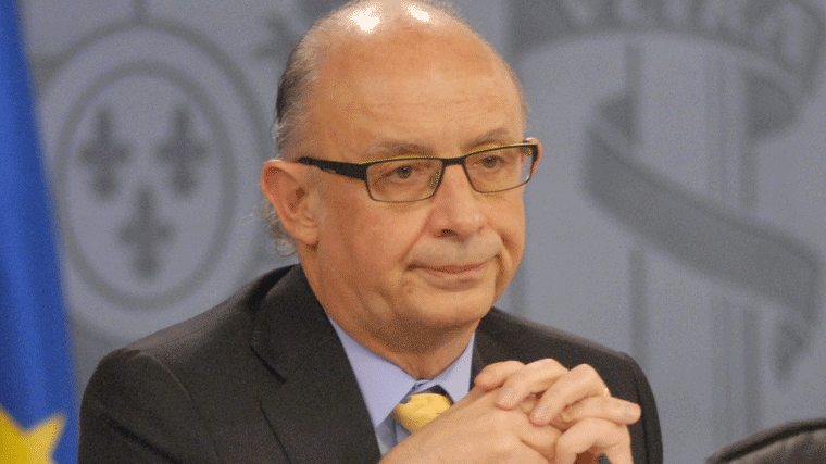 El programa PADRE desaparece en la declaración de la renta y se activa el Renta Web