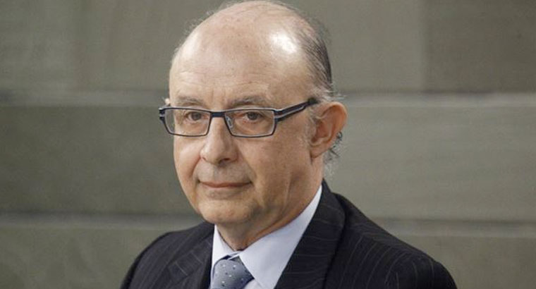 Montoro dice que no está "para dar cariño", eso lo deja para otros 