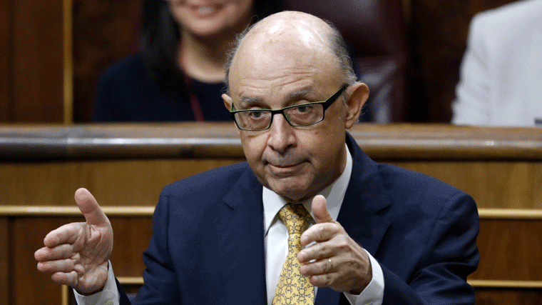 Manifestación contra Montoro por su intento de 'ahogar a los ayuntamientos de cambio'