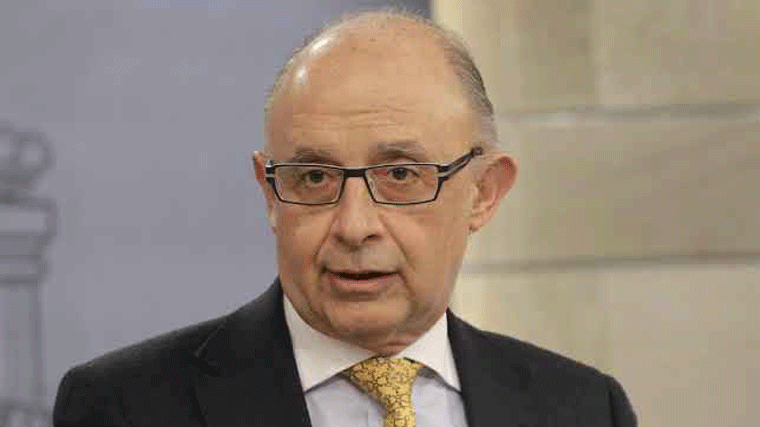 Técnicos de Hacenda advirtieron de 'comportamientos anómalos' de Montoro desde 2013