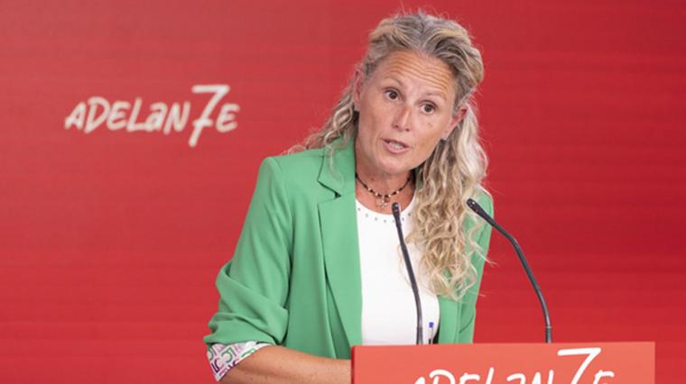 Montse Mínguez critica a Feijóo por acercarse a la ultraderecha en lugar de al centro