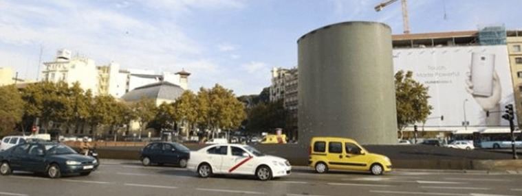 El monumento por las víctimas del 11-M cae bajo el olvido, nadie lo repara