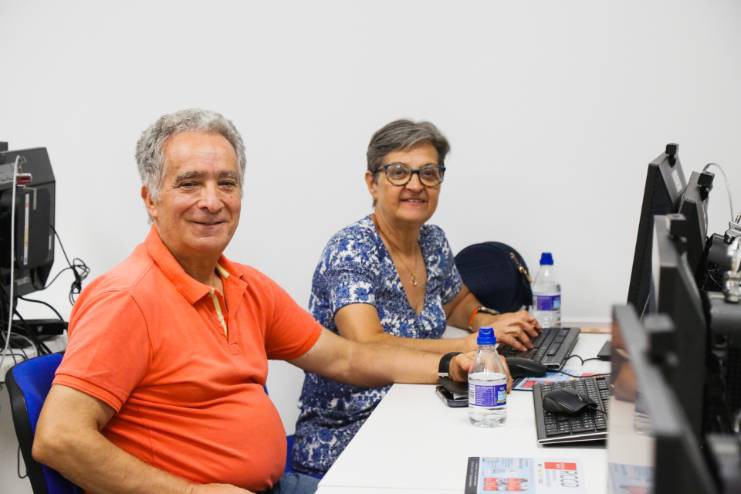 Jornada intergeneracional con actividades digitales para celebrar el Día Mundial del Abuelo