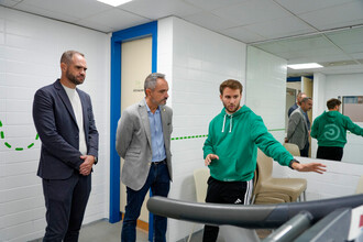 Ejercicio físico adaptado para pacientes oncológicos en Móstoles