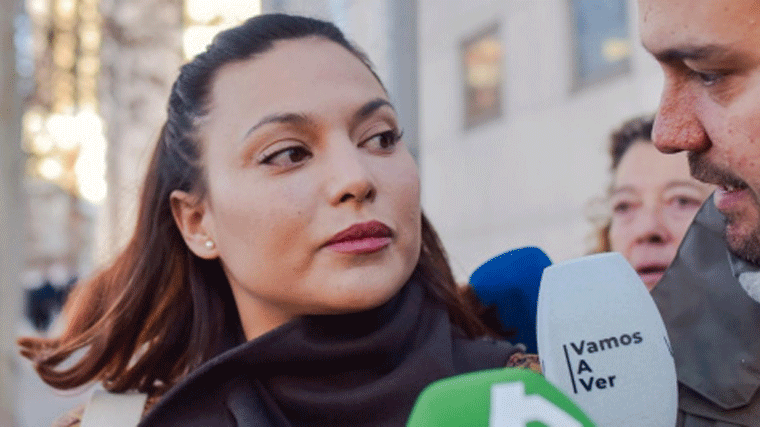 Mouliaá no descarta que Errejón le echara algo en la copa y asegura que el político la tocó a pesar de ella negarse