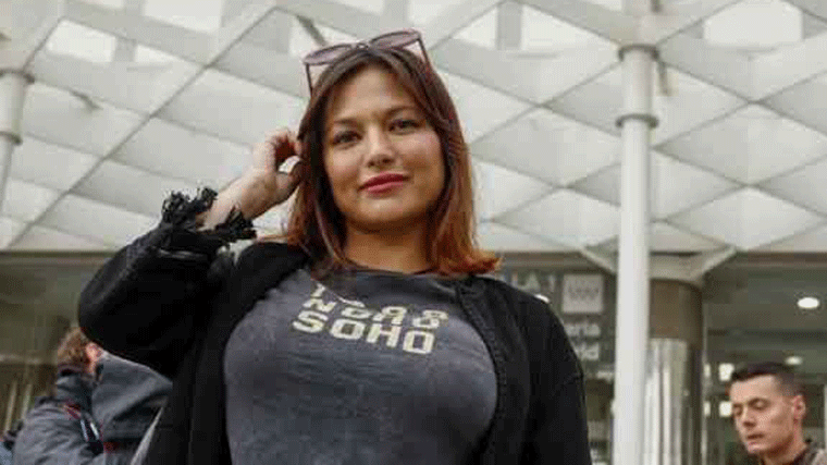 El psiquiatra de Mouliaá dice que la actriz estaba medicada la noche de la presunta agresión de Errejón: 'Está fatal'