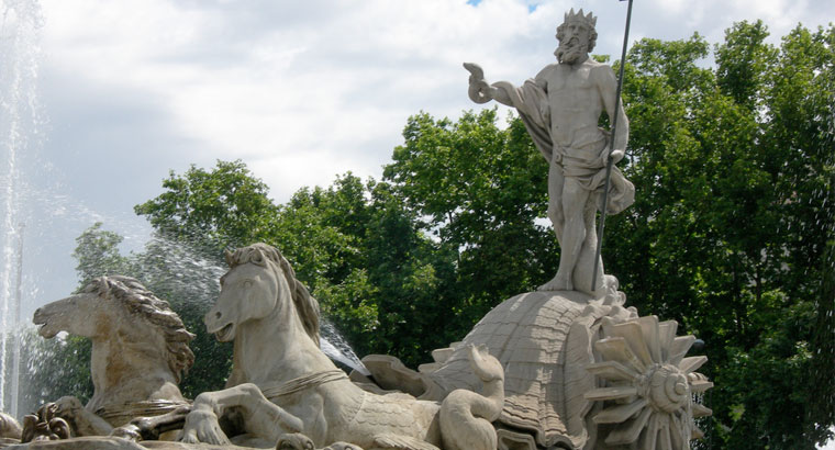 Consulta ciudadana: Plantean trasladar Neptuno a la Plaza de España