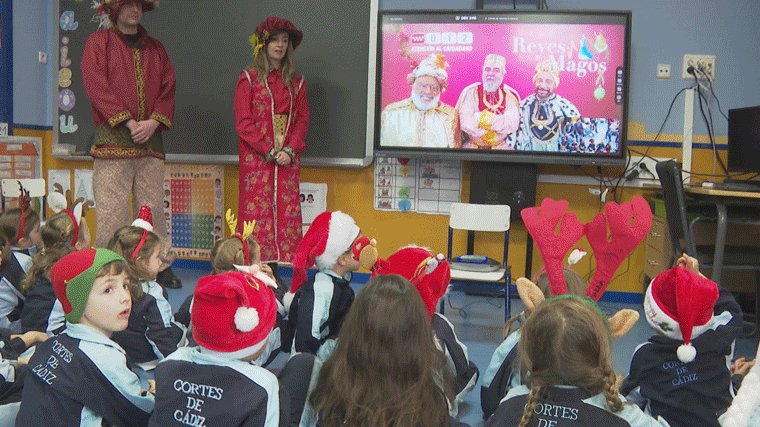 Los niños pueden pedir ya sus deseos a los Reyes Magos llamando al 012