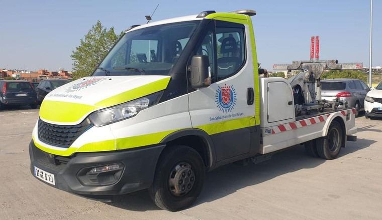 Retirada de vehículos abandonados mejora la seguridad y limpieza pública