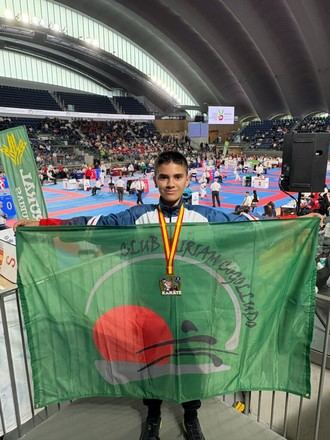 Nolan Biedma Vallejo se corona campeón de España en Parakarate