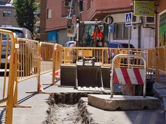Inician obras de mejora en aceras de la Avenida Pocito de las Nieves