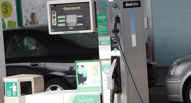 OCU prevé ahorrar 8 céntimos/litro en la compra colectiva de carburantes 
