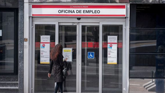 El Gobierno simplifica la tramitación de la solicitud del desempleo y la Seguridad Social