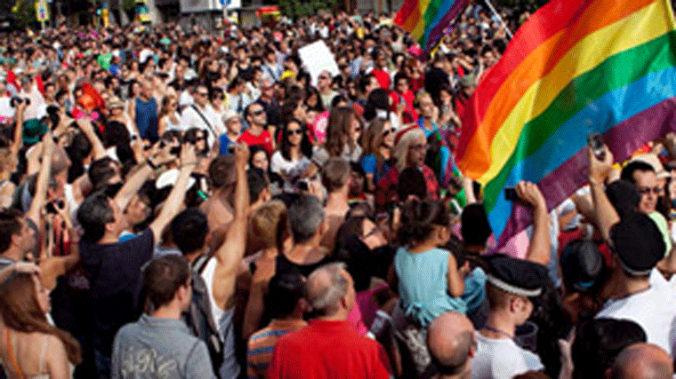 Almeida da la `espantada´ al pistoletazo de salida de las fiestas del Orgullo