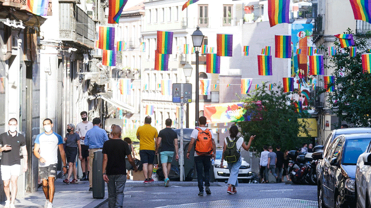 400 policías municipales, 500 los fines de semana, trabajarán cada día durante el Orgullo