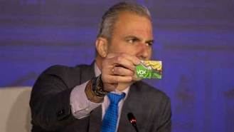 Vox expulsa definitivamente del partido a Ortega Smith, que pierde la condición de afiliado tras las críticas a Abascal y su cúpula