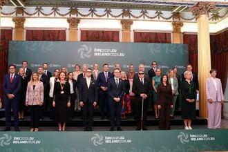 López pide regulación europea para proteger a menores en el entorno digital