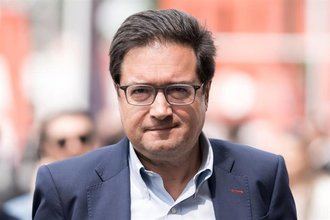 López exige la dimisión de Ayuso por 
