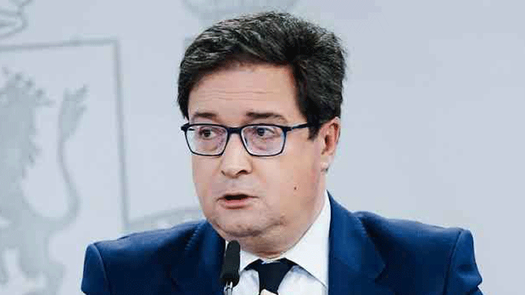 López carga contra el mensaje 'político y sectario' de Ayuso al mandar a todos los menores a La Cantueña