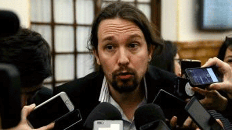 Iglesias ofrece una moción de censura a PSOE y Ciudadanos para tumbar al PP en Madrid