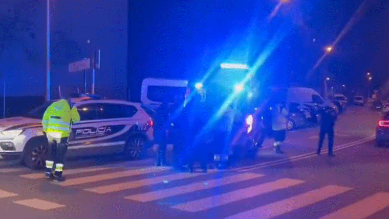 La policía busca a varios pandilleros por disparar a un chico de 19 años