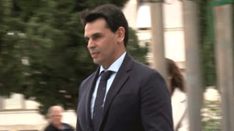 La pareja de Ayuso insiste en la Audiencia de Madrid que se valoren pruebas que le exculpan del delito fiscal