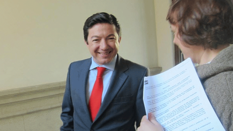 Calvo 'indignado' por los 'sobresalientes' en un máster en el que 'no hizo ni el huevo'