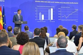 Sánchez destaca el avance de España tras dos años de legislatura y reafirma su compromiso con el progreso