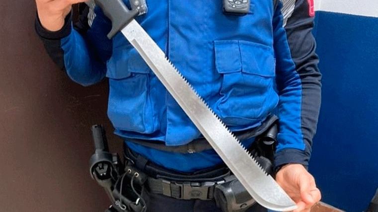 7 detenidos y requisado un machete de 59 cm en una pelea juvenil en Carabanchel
