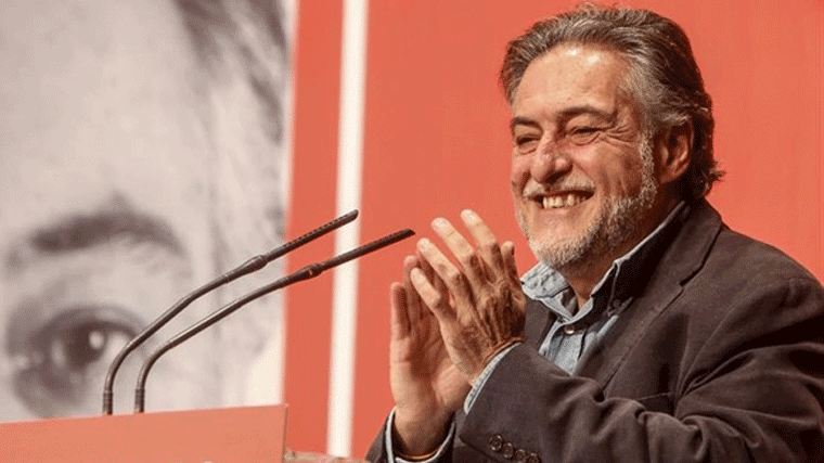 Pepu Hernández visitará cinco agrupaciones para demostrar que es 'socialistas de corazón'