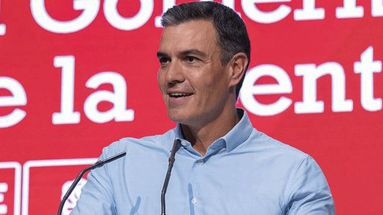 Sánchez intenta arañar votos en el sur de Madrid y cerrará campaña este viernes en el polideportivo de La Alhóndiga de Getafe