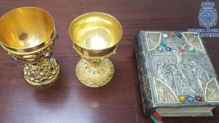 Recuperadas tres piezas de gran valor robadas hace 7 años en una iglesia de Hortaleza