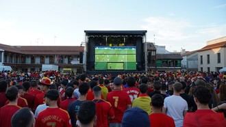 Pinto se une a la fiesta del fútbol con una pantalla gigante para la semifinal ante Francia