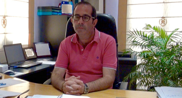 Sánchez firma el decreto de constitución del nuevo gobierno municipal 