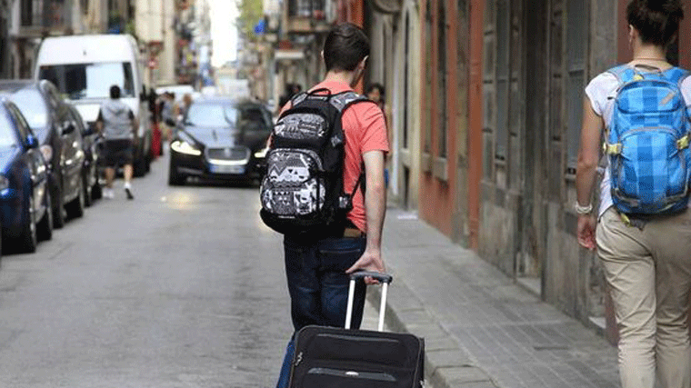 Madrid ha emitido este año 130 órdenes de cese de actividad a viviendas de uso turístico