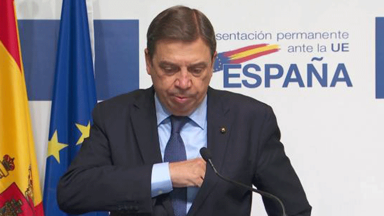 Nuevo choque en el Gobierno: Planas carga contra la campaña de Garzón por el consumo de carne
